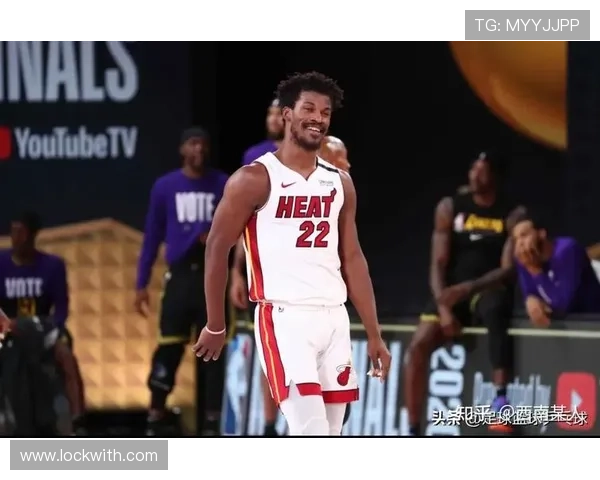 巴特勒强吃文森特完成精彩进攻硬汉对决引爆全场激情