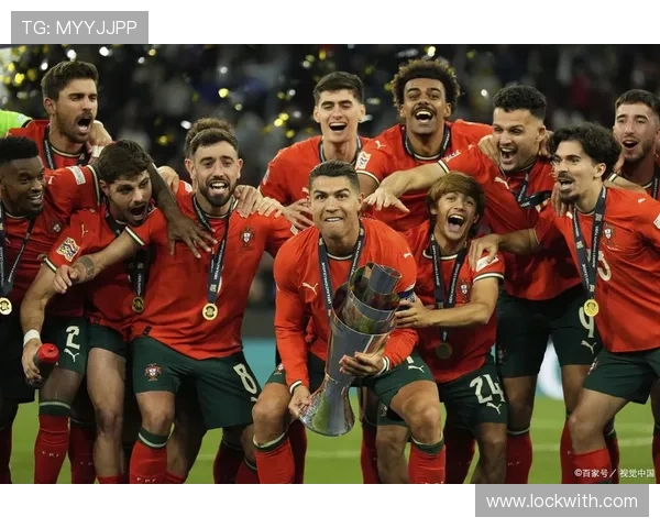 B费在社交媒体上祝贺葡萄牙U17夺冠并鼓励年轻球员们继续努力奋斗 B费在社交媒体上祝贺葡萄牙U17夺冠并鼓励年轻球员们继续努力奋斗