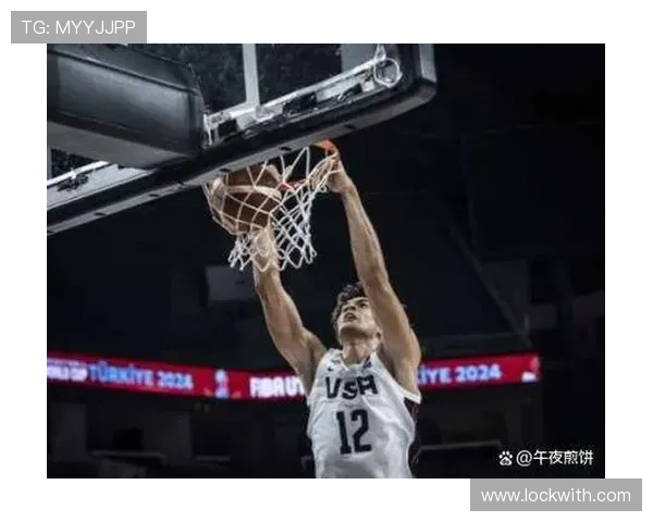 布泽尔儿子杜克季前赛表现惊艳狂砍24分23板再送盖帽接连高分展现潜力